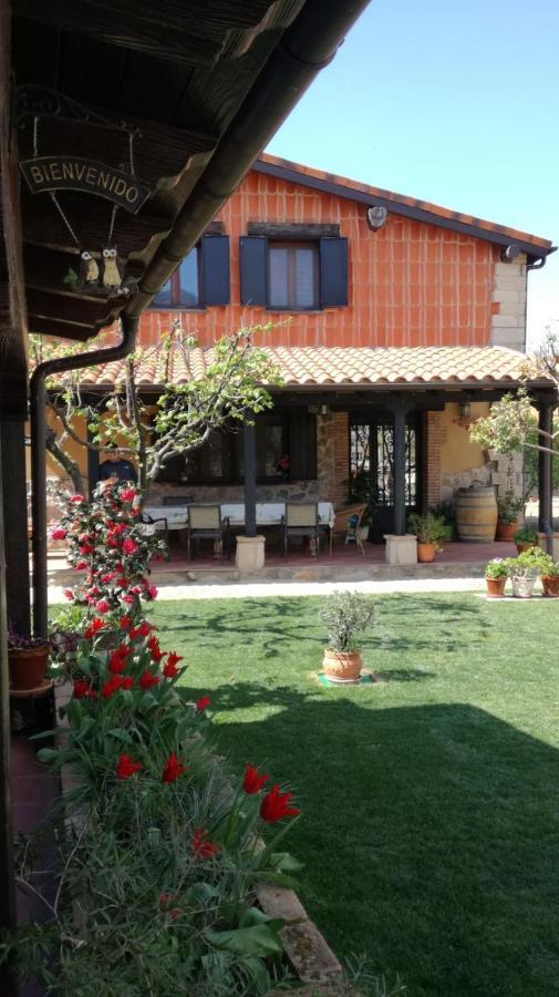 Apartamentos Rurales Fuente Chiquita Hervás Esterno foto